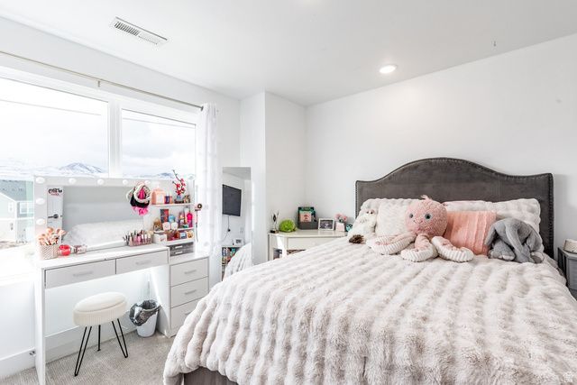 11661 S SKYWARD RD, South Jordan, UT 84009