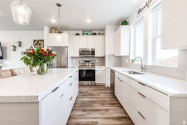 11661 S SKYWARD RD, South Jordan, UT 84009