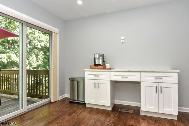 10 Stanley Way, Wanaque Boro, NJ 07465