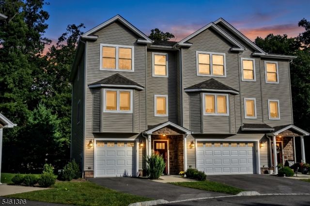 10 Stanley Way, Wanaque Boro, NJ 07465