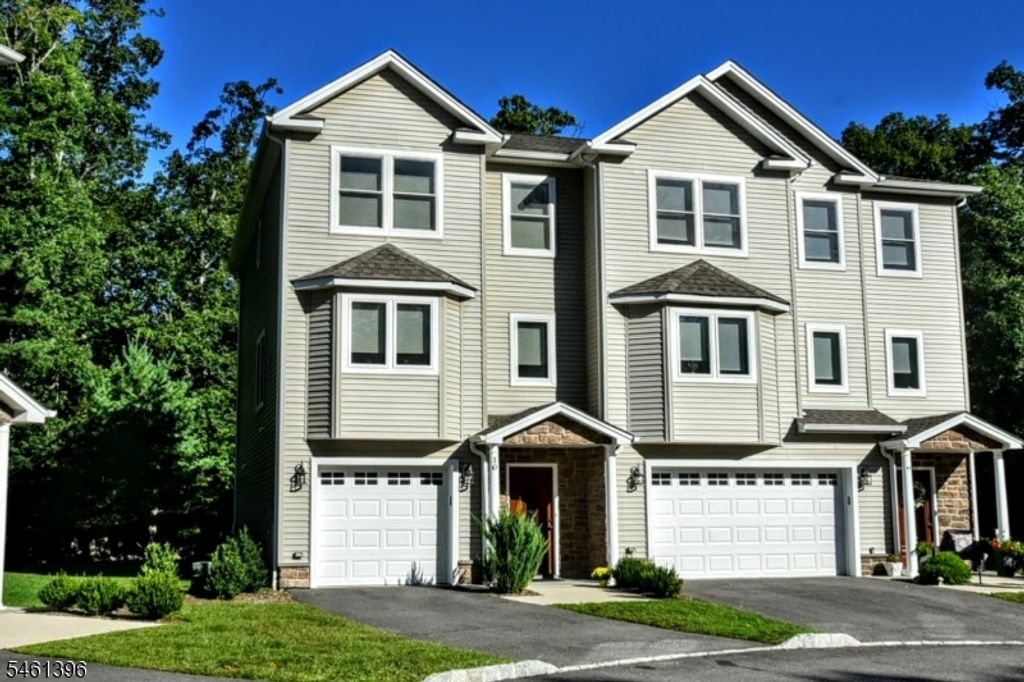 10 Stanley Way, Wanaque Boro, NJ 07465