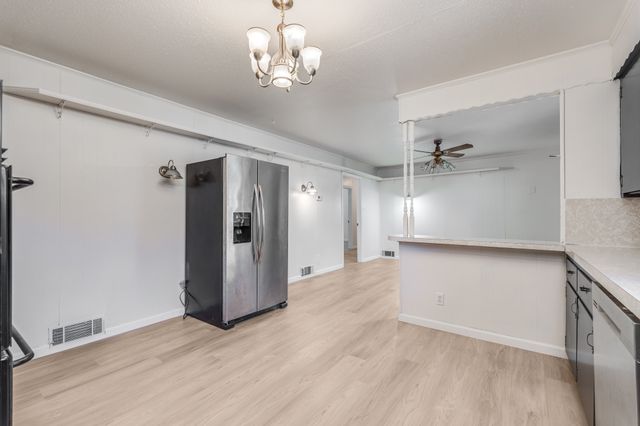 921 Evans Street, Bonham, TX 75418