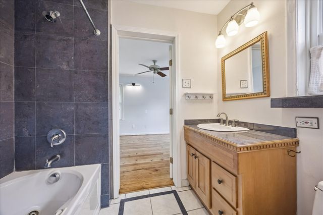 2038 Mcclendon Street, Houston, TX 77030