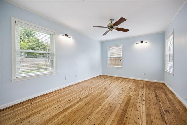 2038 Mcclendon Street, Houston, TX 77030