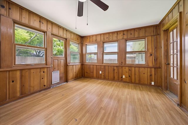 2038 Mcclendon Street, Houston, TX 77030