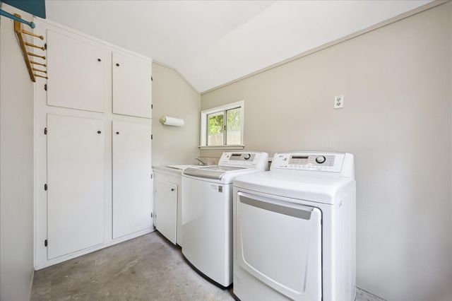 2038 Mcclendon Street, Houston, TX 77030