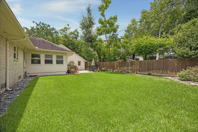 2038 Mcclendon Street, Houston, TX 77030