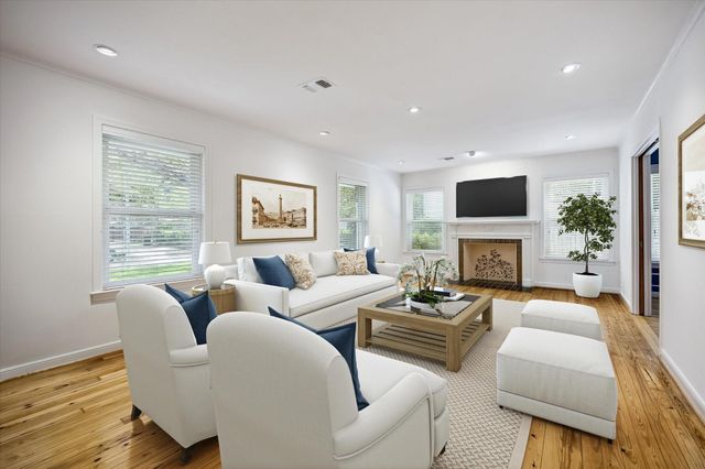 2038 Mcclendon Street, Houston, TX 77030