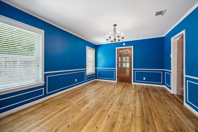 2038 Mcclendon Street, Houston, TX 77030
