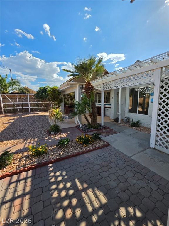 320 New Hope Drive, Henderson, NV 89014 — photo 5