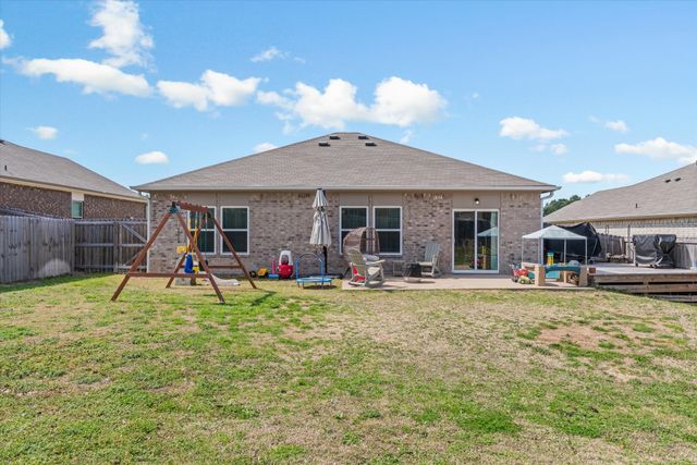 17494 Stacy Street, Lindale, TX 75771