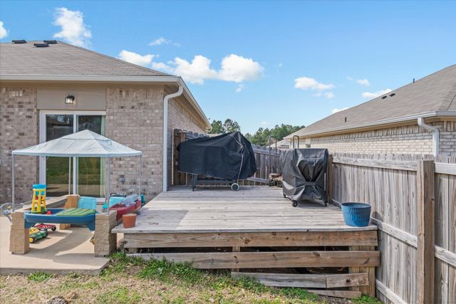17494 Stacy Street, Lindale, TX 75771