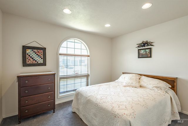163 Hill St, Ontario, OR 97914