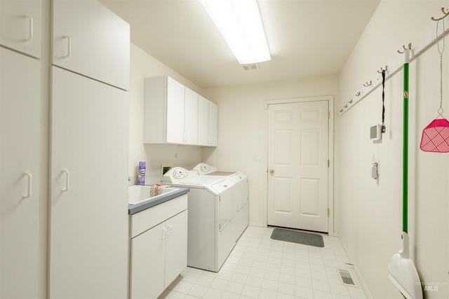 163 Hill St, Ontario, OR 97914