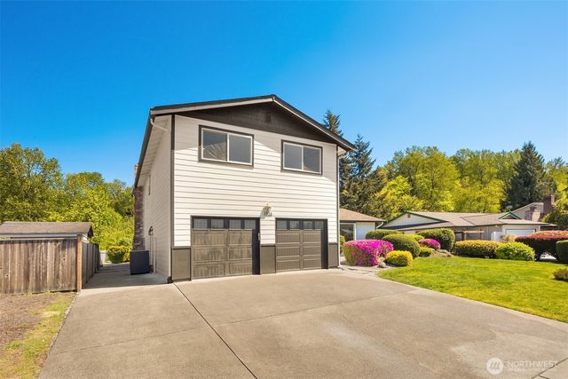 1816 Riverview Drive NE, Auburn, WA 98002