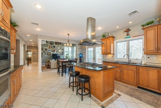 36 Roaring Brook Way, West Milford Twp., NJ 07480