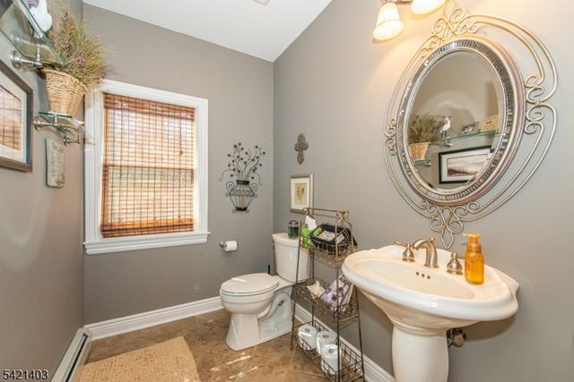36 Roaring Brook Way, West Milford Twp., NJ 07480