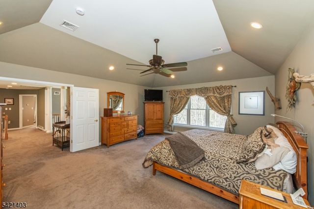 36 Roaring Brook Way, West Milford Twp., NJ 07480