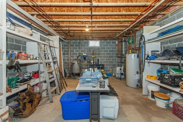 36 Roaring Brook Way, West Milford Twp., NJ 07480