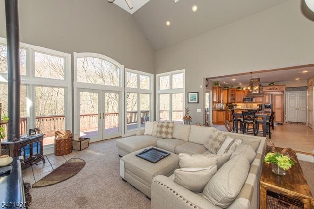 36 Roaring Brook Way, West Milford Twp., NJ 07480