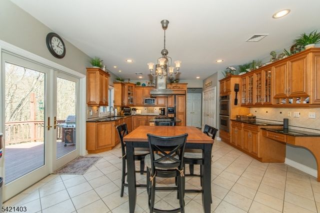 36 Roaring Brook Way, West Milford Twp., NJ 07480