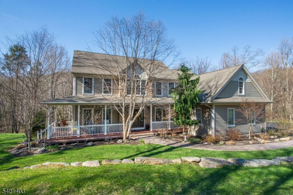 36 Roaring Brook Way, West Milford Twp., NJ 07480
