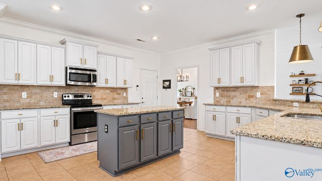 13606 Rising Run Circle, Athens, AL 35613