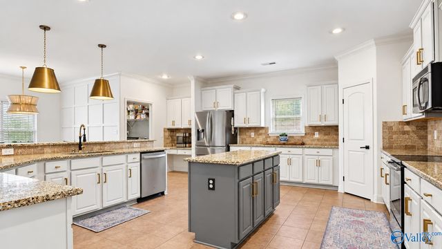 13606 Rising Run Circle, Athens, AL 35613