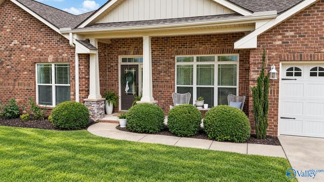 13606 Rising Run Circle, Athens, AL 35613