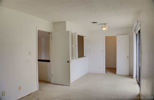 5509 E 48th Place 5, Tulsa, OK 74135