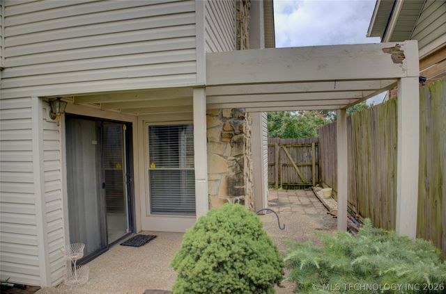 5509 E 48th Place 5, Tulsa, OK 74135