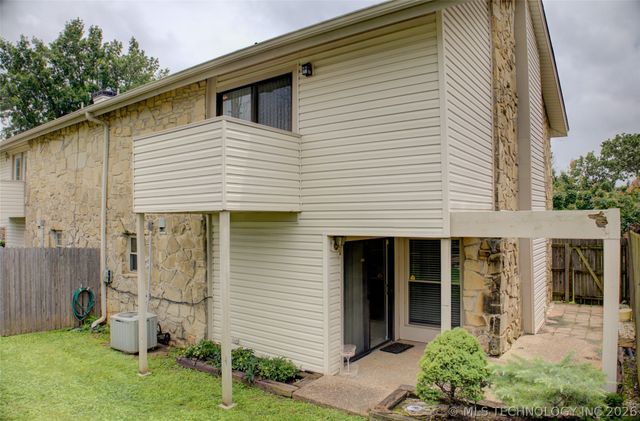 5509 E 48th Place 5, Tulsa, OK 74135