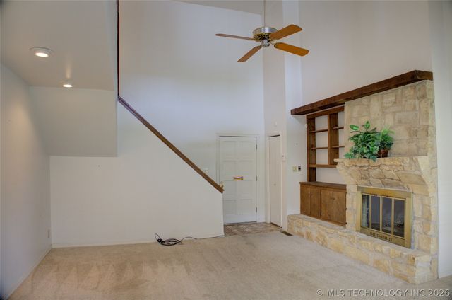 5509 E 48th Place 5, Tulsa, OK 74135