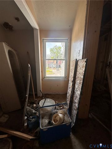 3931 Old Brook Rd, Richmond, VA 23227