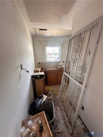 3931 Old Brook Rd, Richmond, VA 23227