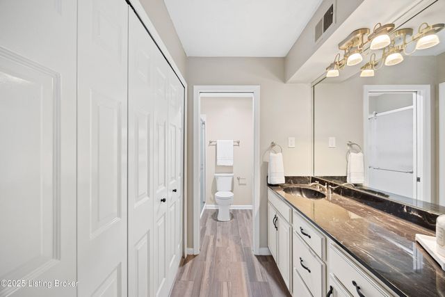 1600 Gardiner Ln 203, Louisville, KY 40205