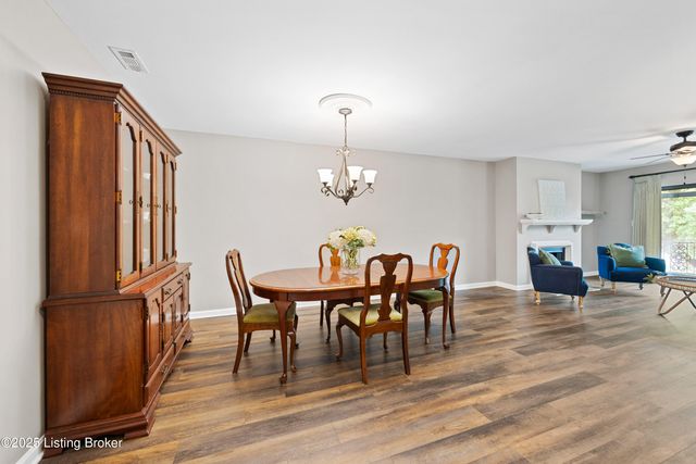 1600 Gardiner Ln 203, Louisville, KY 40205