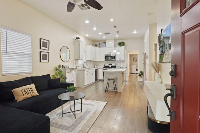 129 E Sonoma Ave, Stockton, CA 95204