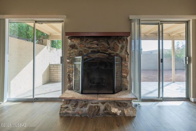 7336 N Las Quintas Drive, Tucson, AZ 85704