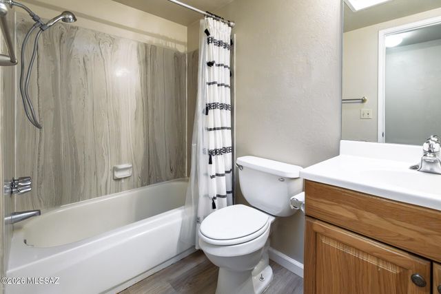 7336 N Las Quintas Drive, Tucson, AZ 85704