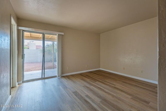 7336 N Las Quintas Drive, Tucson, AZ 85704