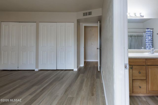 7336 N Las Quintas Drive, Tucson, AZ 85704