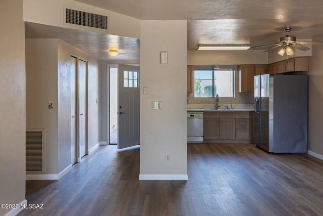 7336 N Las Quintas Drive, Tucson, AZ 85704