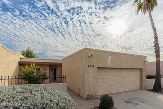 7336 N Las Quintas Drive, Tucson, AZ 85704