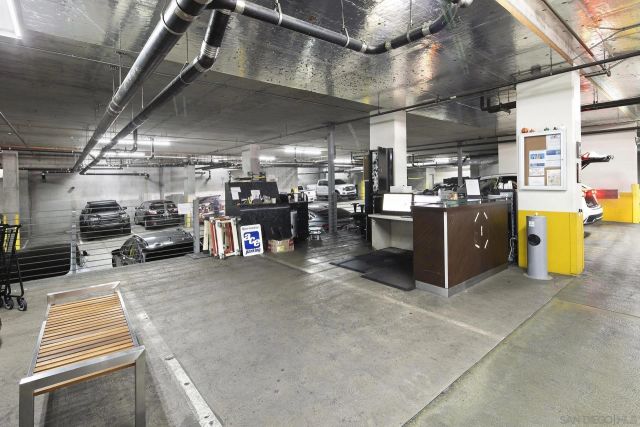 425 W Beech 327, San Diego, CA 92101
