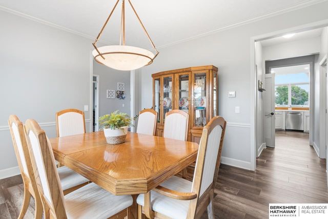906 Bailey Drive, Papillion, NE 68046