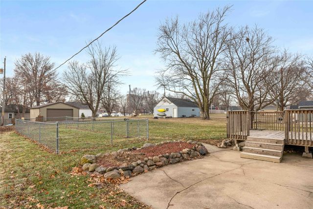 302 3rd Street NE, Mitchellville, IA 50169