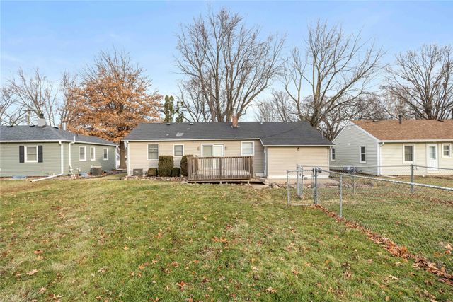 302 3rd Street NE, Mitchellville, IA 50169