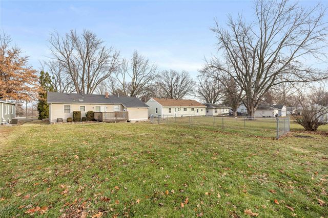 302 3rd Street NE, Mitchellville, IA 50169
