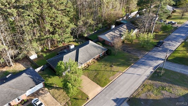 4513 2nd E, Northport, AL 35473